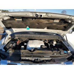 2010 NISSAN TITAN