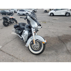 2012 HARLEY-DAVIDSON FL