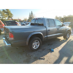 2004 DODGE DAKOTA