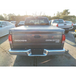 2004 DODGE DAKOTA