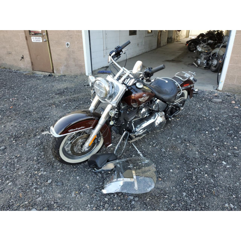 2011 HARLEY-DAVIDSON FL