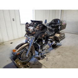 2004 HARLEY-DAVIDSON FL