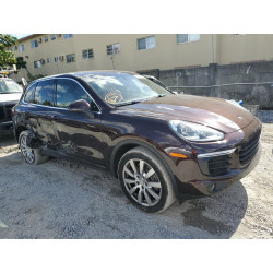 2016 PORSCHE CAYENNE