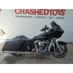 2017 HARLEY-DAVIDSON FL