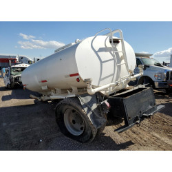 2004 FORD F650