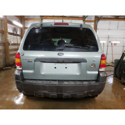 2005 FORD ESCAPE