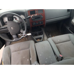 2005 DODGE DAKOTA