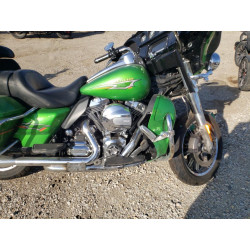 2015 HARLEY-DAVIDSON FL