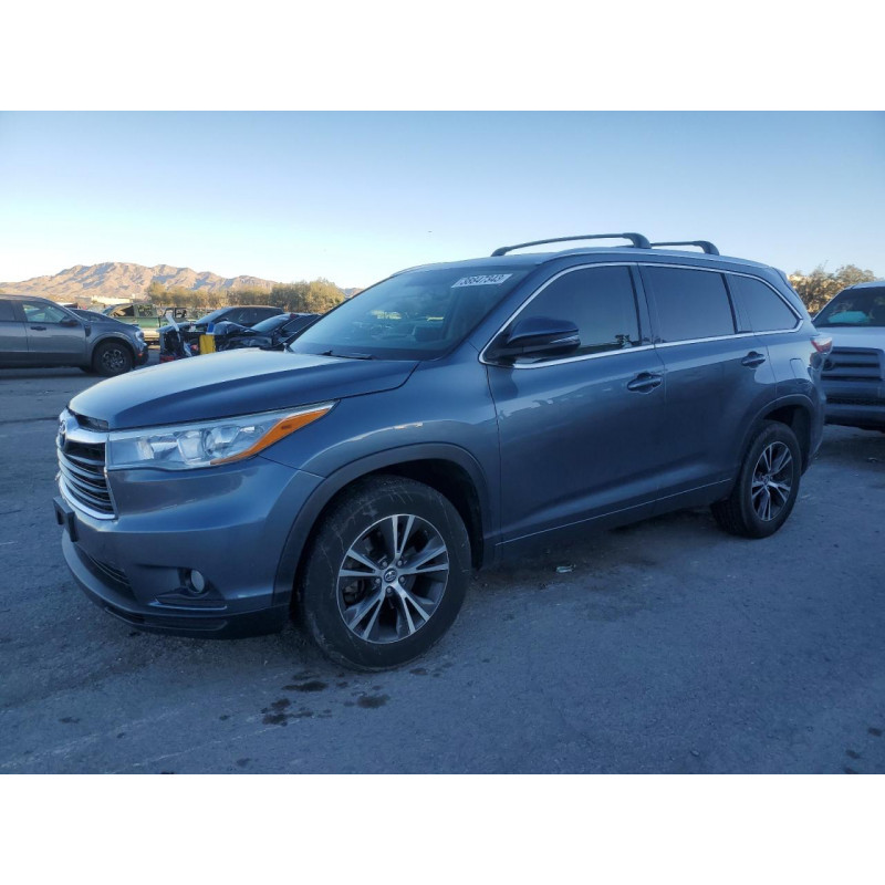 2016 TOYOTA HIGHLANDER