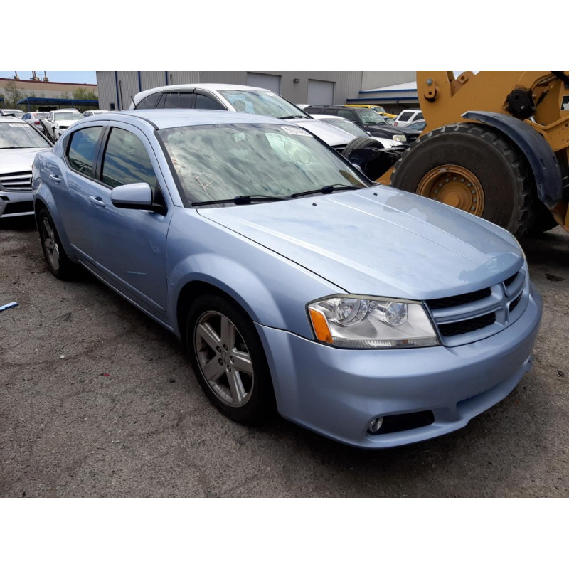 2013 DODGE AVENGER