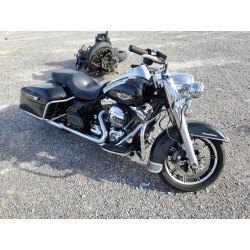 2014 HARLEY-DAVIDSON FL