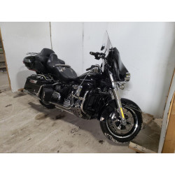 2018 HARLEY-DAVIDSON FL