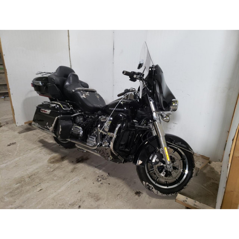 2018 HARLEY-DAVIDSON FL