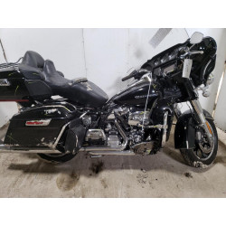 2018 HARLEY-DAVIDSON FL