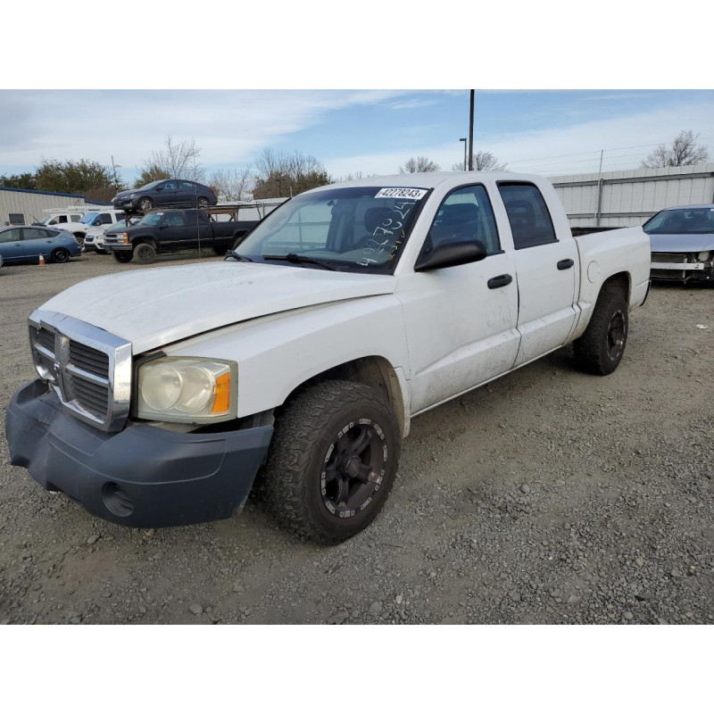 2005 DODGE DAKOTA