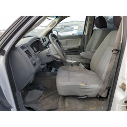 2005 DODGE DAKOTA