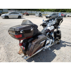 2011 HARLEY-DAVIDSON FL