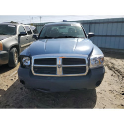 2005 DODGE DAKOTA