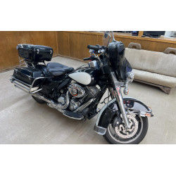 2012 HARLEY-DAVIDSON FL