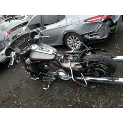 2015 HARLEY-DAVIDSON FLSE