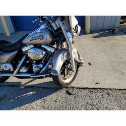 2007 HARLEY-DAVIDSON FL