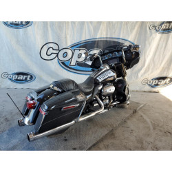 2017 HARLEY-DAVIDSON FL