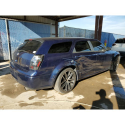 2005 DODGE MAGNUM