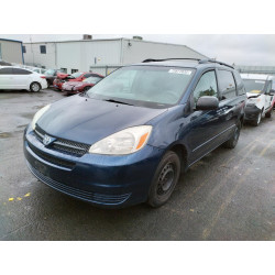 2004 TOYOTA SIENNA