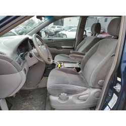 2004 TOYOTA SIENNA