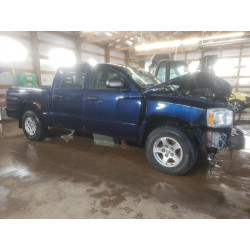 2005 DODGE DAKOTA
