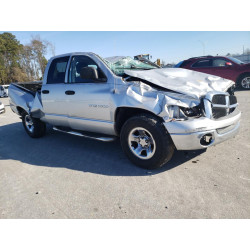2004 DODGE RAM 1500