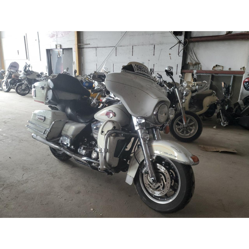 2007 HARLEY-DAVIDSON FL