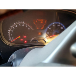 2011 NISSAN CUBE
