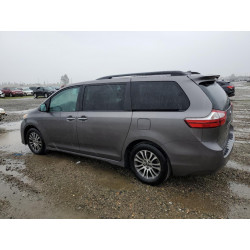 2018 TOYOTA SIENNA