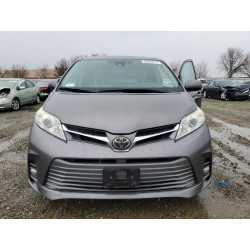 2018 TOYOTA SIENNA