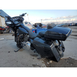 2018 HARLEY-DAVIDSON FL