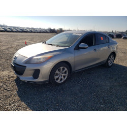 2013 MAZDA 3