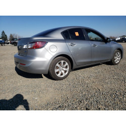 2013 MAZDA 3