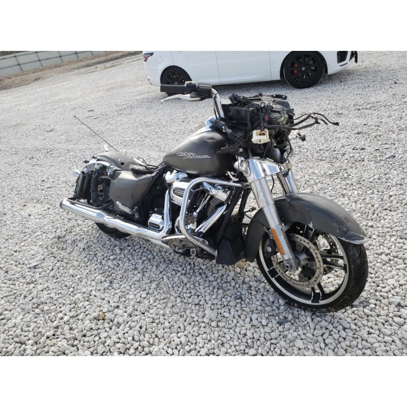 2018 HARLEY-DAVIDSON FL