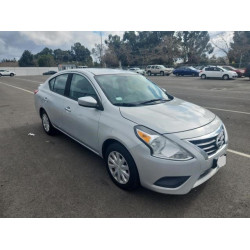 2017 NISSAN VERSA
