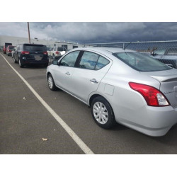 2017 NISSAN VERSA