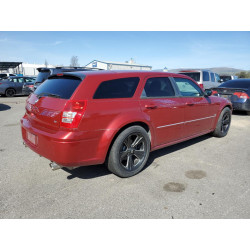 2005 DODGE MAGNUM
