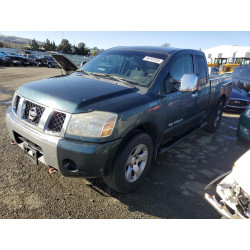 2005 NISSAN TITAN