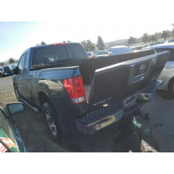2005 NISSAN TITAN