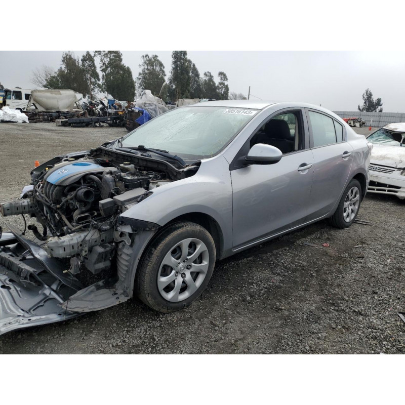 2013 MAZDA 3
