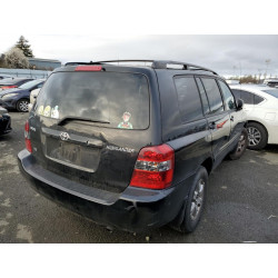 2004 TOYOTA HIGHLANDER