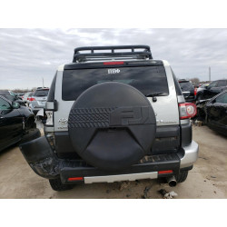 2012 TOYOTA FJ CRUISER