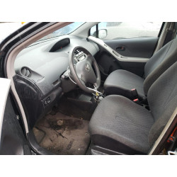 2010 TOYOTA YARIS