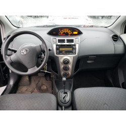 2010 TOYOTA YARIS
