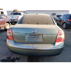 2002 VOLKSWAGEN PASSAT